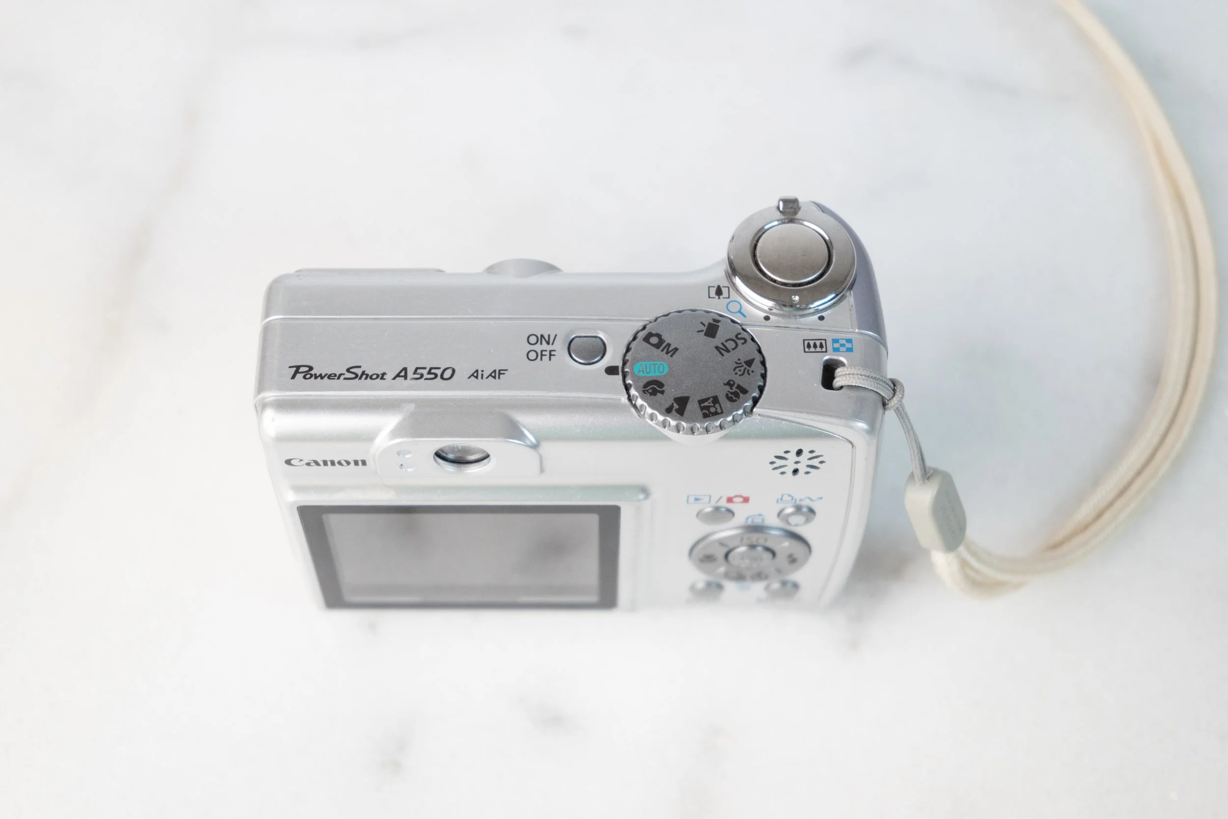 Canon Powershot A550 7.1 Megapixel Digital Point and Shoot Camera